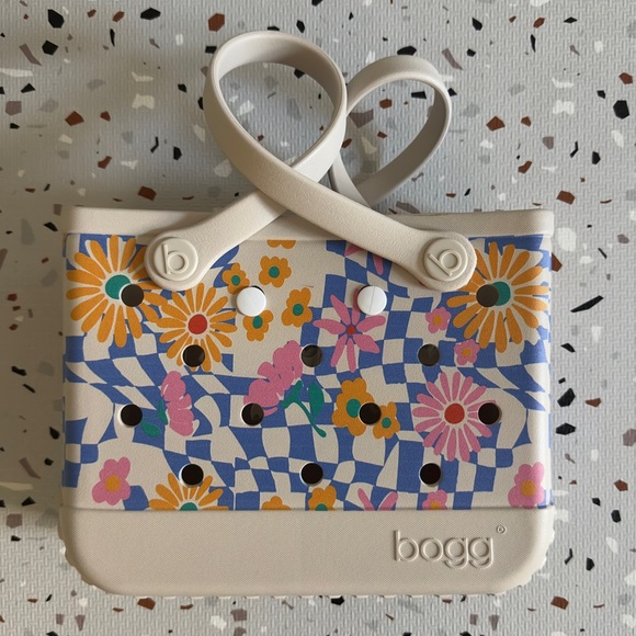 Bitty Bogg Bag Tote Bag in Blue Saffron Check'er Out - Picture 5 of 9